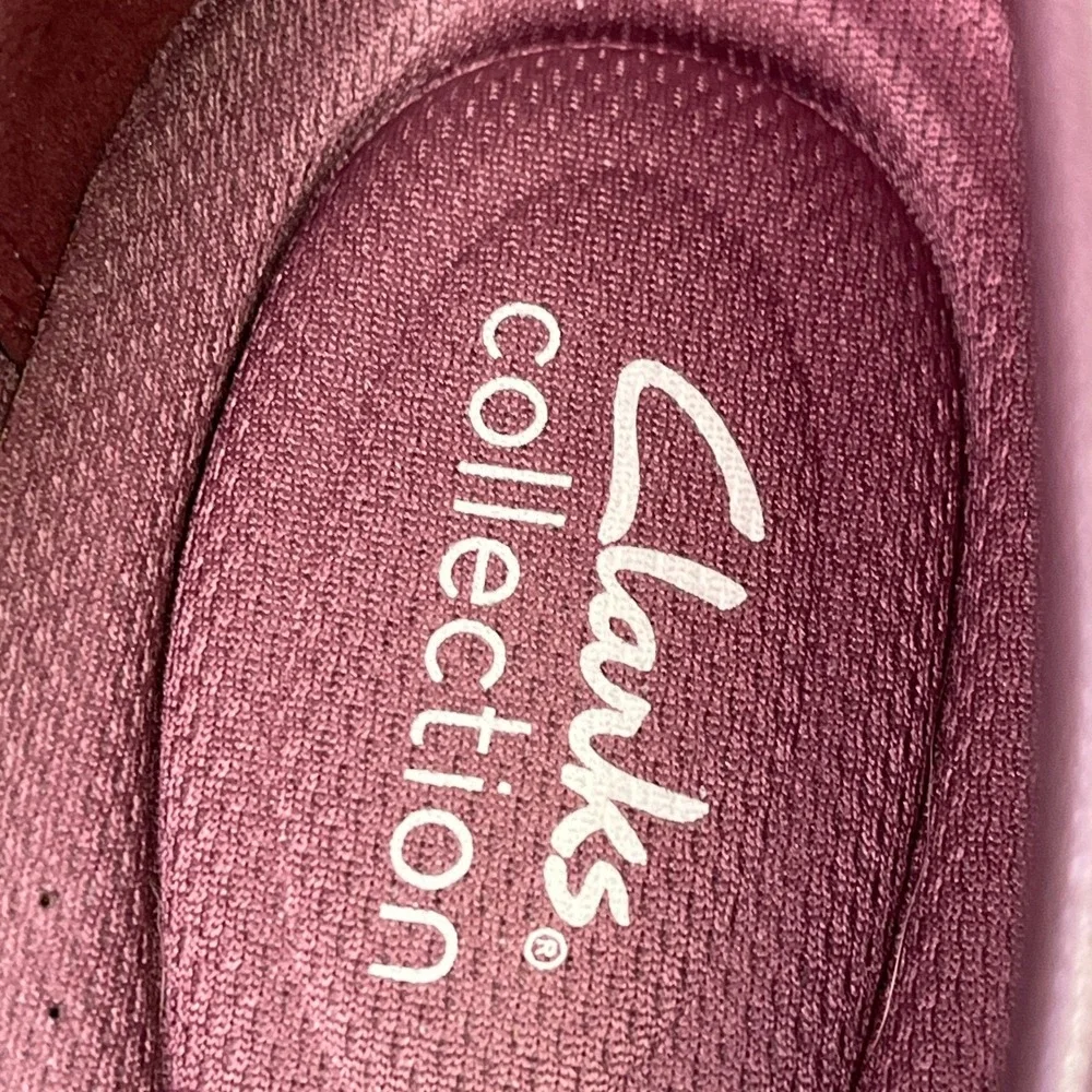 Clarks Collection Women's Slip On Wedge Burgundy Leopard Print Comfort 9.5